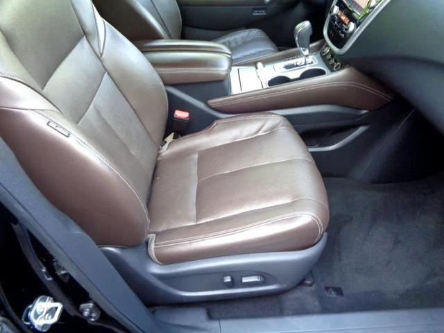 Photo of 2015 Black Nissan Murano