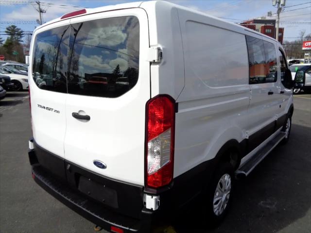Photo of 2019 White Ford Transit-250