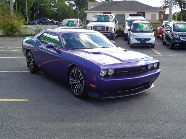 Photo of 2013 Purple Dodge Challenger