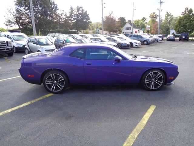 Photo of 2013 Purple Dodge Challenger