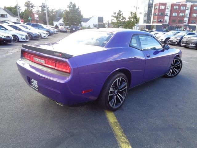 Photo of 2013 Purple Dodge Challenger