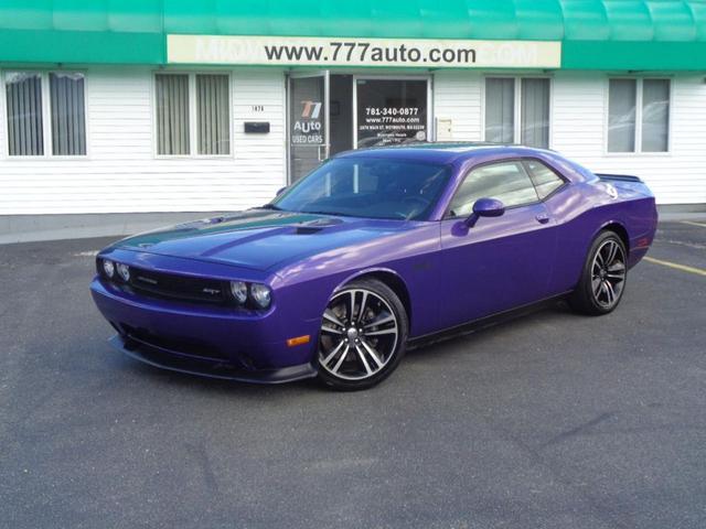 Photo of 2013 Purple Dodge Challenger