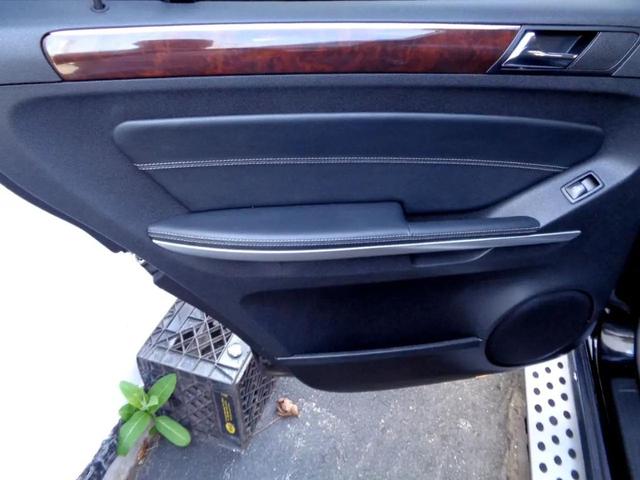 Photo of 2012 Black Mercedes-Benz GL-Class