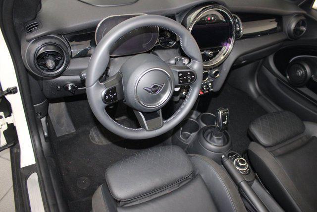 Photo of 2023 White Silver Metallic MINI Convertible