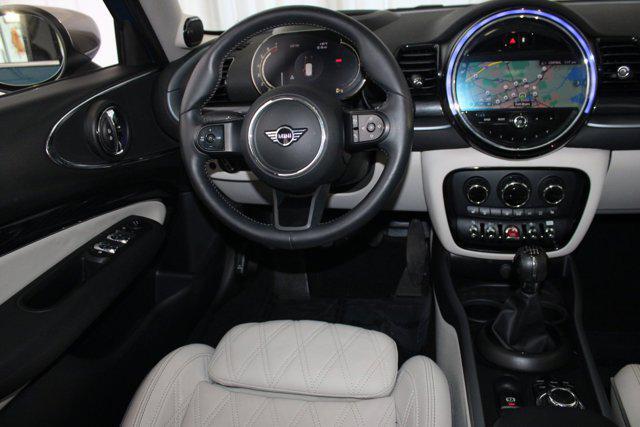 Photo of 2022 Island Blue Metallic MINI Clubman