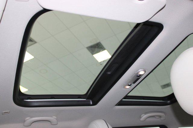 Photo of 2022 Island Blue Metallic MINI Clubman