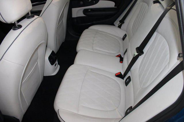 Photo of 2022 Island Blue Metallic MINI Clubman