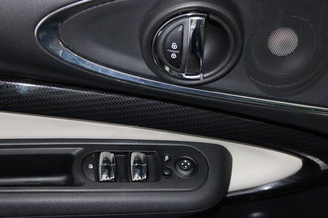 Photo of 2022 Island Blue Metallic MINI Clubman
