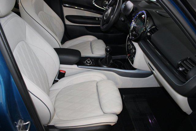Photo of 2022 Island Blue Metallic MINI Clubman