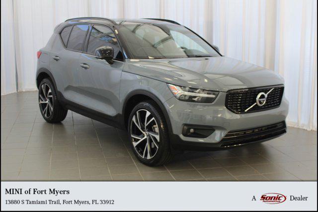 2022 Volvo XC40