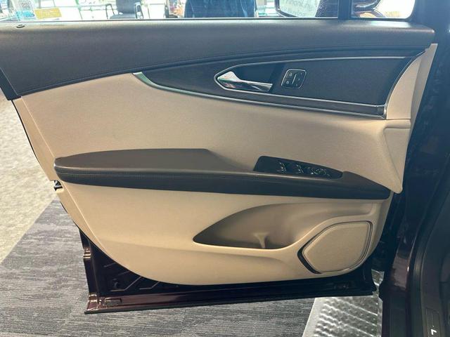 Photo of 2018 Burgundy Velvet Metallic Tinted Clearcoat Lincoln MKX