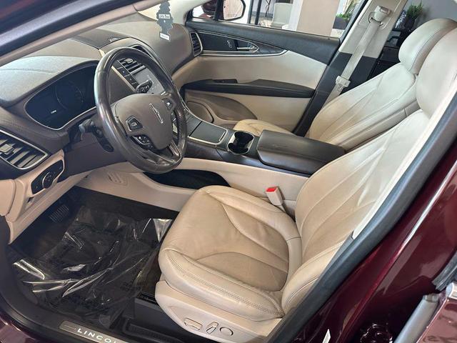 Photo of 2018 Burgundy Velvet Metallic Tinted Clearcoat Lincoln MKX