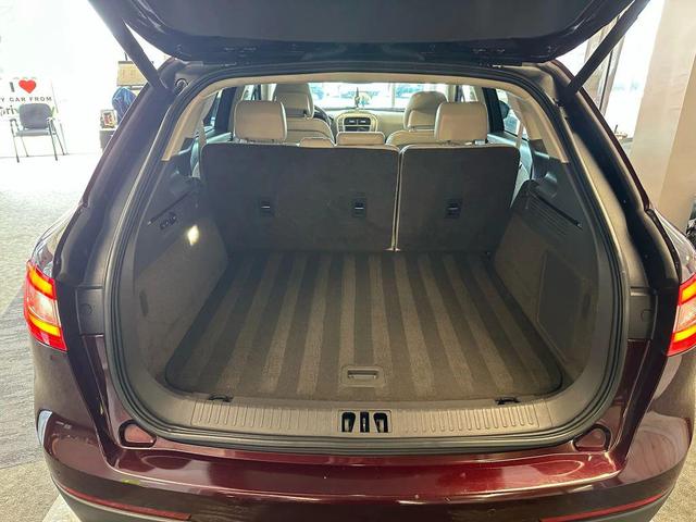 Photo of 2018 Burgundy Velvet Metallic Tinted Clearcoat Lincoln MKX