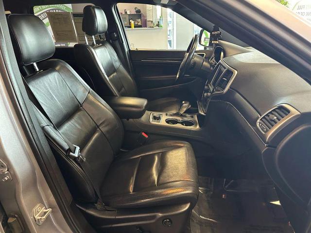 Photo of 2018 Billet Silver Metallic Clearcoat Jeep Grand Cherokee