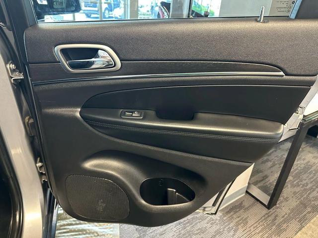 Photo of 2018 Billet Silver Metallic Clearcoat Jeep Grand Cherokee