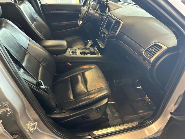 Photo of 2018 Billet Silver Metallic Clearcoat Jeep Grand Cherokee