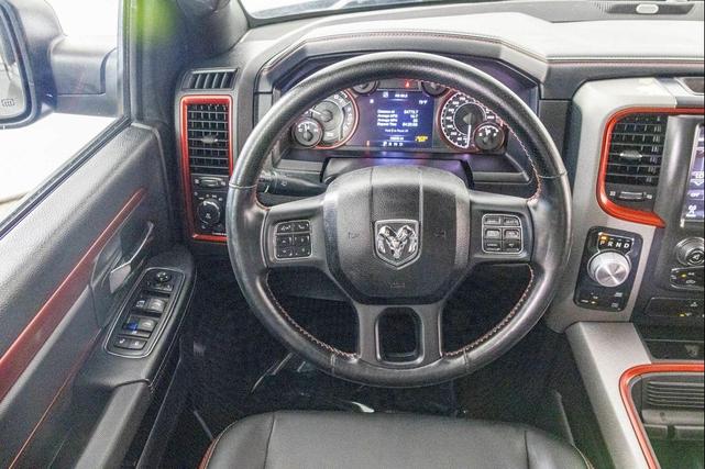 Photo of 2016 Brilliant Black Crystal Pearlcoat RAM 1500