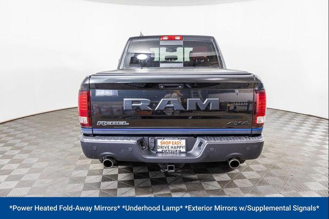 Photo of 2016 Brilliant Black Crystal Pearlcoat RAM 1500