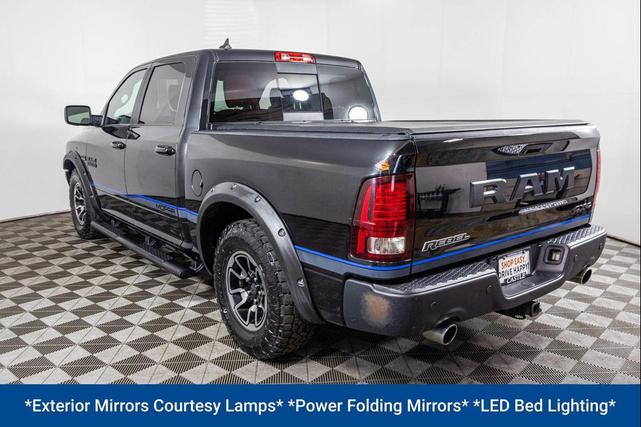 Photo of 2016 Brilliant Black Crystal Pearlcoat RAM 1500
