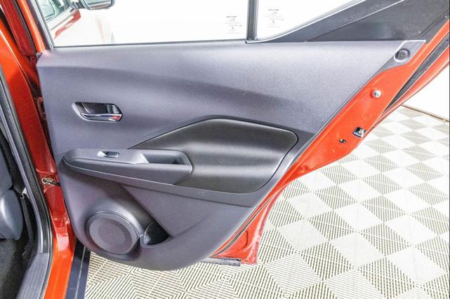 Photo of 2019 Cayenne Red Metallic Nissan Kicks