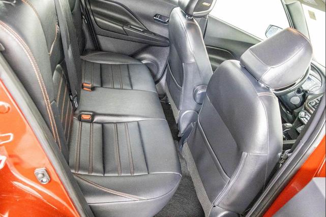 Photo of 2019 Cayenne Red Metallic Nissan Kicks