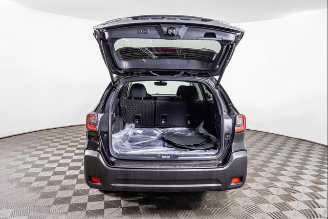 Photo of 2025 Crystal Black Silica Subaru Outback