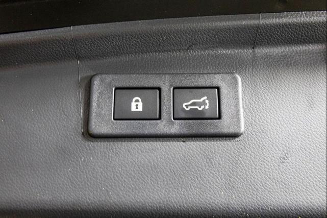 Photo of 2025 Crystal Black Silica Subaru Outback