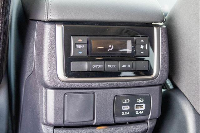 Photo of 2025 Magnetite Gray Metallic Subaru Ascent