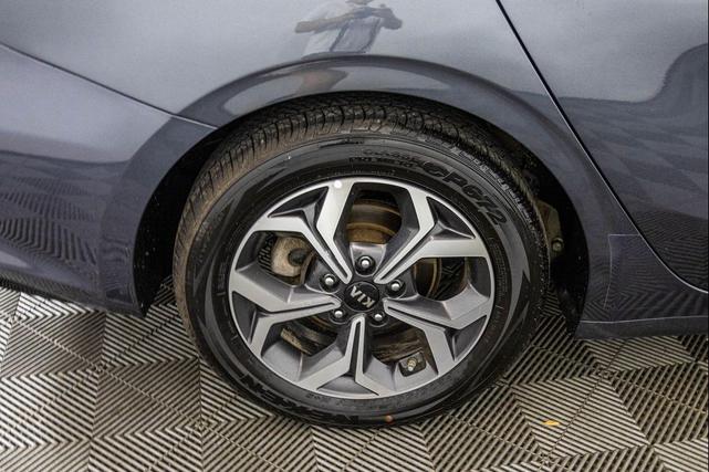 Photo of 2021 Gravity Gray Kia Forte
