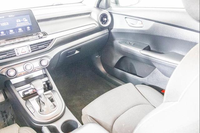 Photo of 2021 Gravity Gray Kia Forte