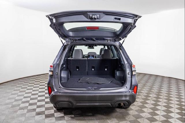 Photo of 2025 Magnetite Gray Metallic Subaru Forester