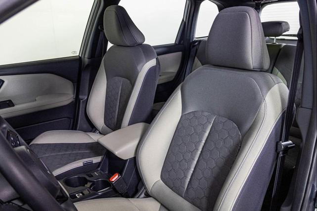 Photo of 2025 Magnetite Gray Metallic Subaru Forester