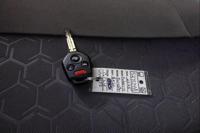 Photo of 2025 Magnetite Gray Metallic Subaru Forester
