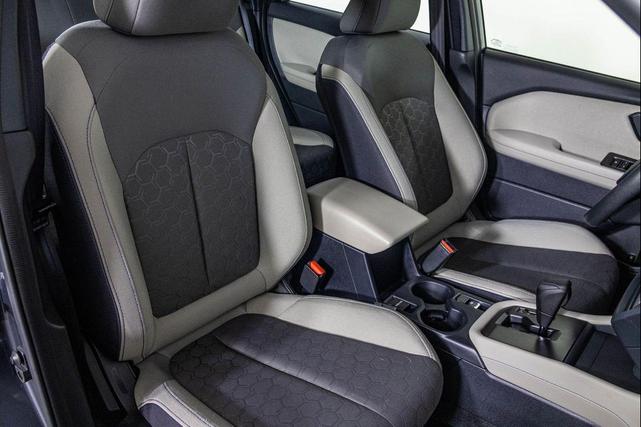 Photo of 2025 Magnetite Gray Metallic Subaru Forester