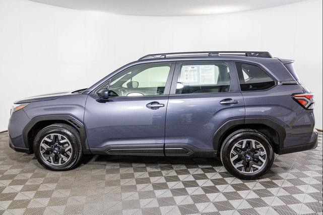 Photo of 2025 Magnetite Gray Metallic Subaru Forester