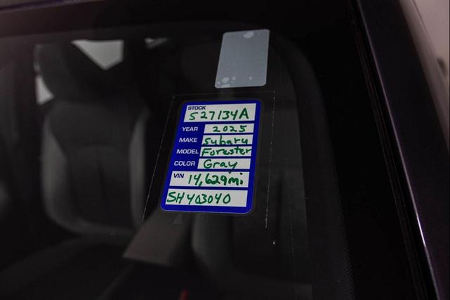 Photo of 2025 Magnetite Gray Metallic Subaru Forester