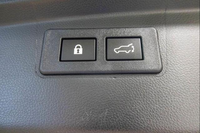 Photo of 2025 Crystal Black Silica Subaru Outback