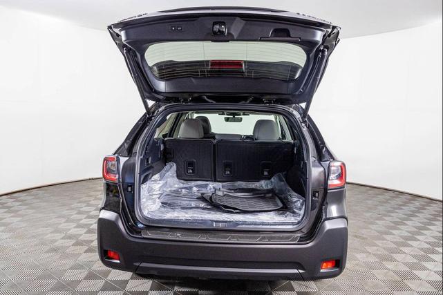 Photo of 2025 Crystal Black Silica Subaru Outback
