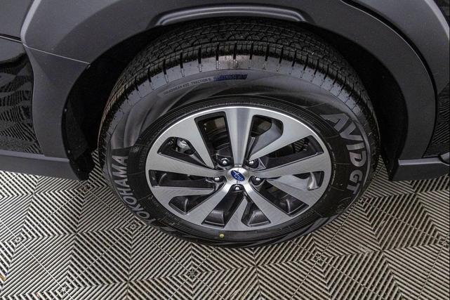 Photo of 2025 Crystal Black Silica Subaru Outback