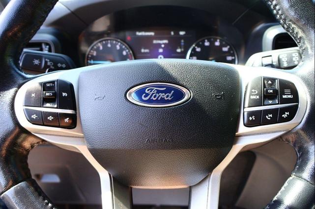Photo of 2021 Atlas Blue Metallic Ford Explorer