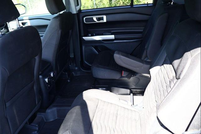 Photo of 2021 Atlas Blue Metallic Ford Explorer