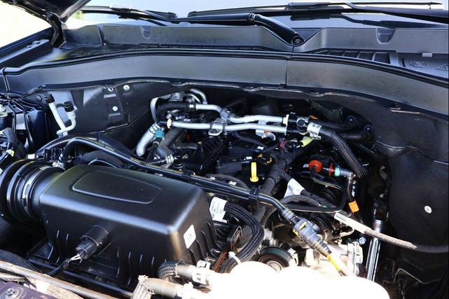 Photo of 2021 Atlas Blue Metallic Ford Explorer