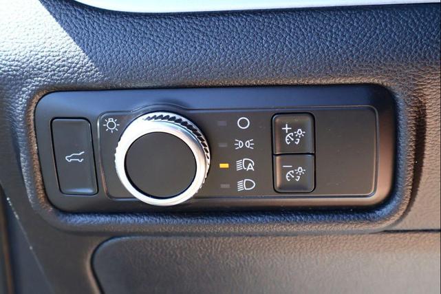 Photo of 2021 Atlas Blue Metallic Ford Explorer