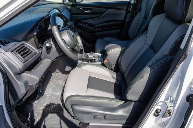 Photo of 2025 Crystal White Pearl Subaru Ascent