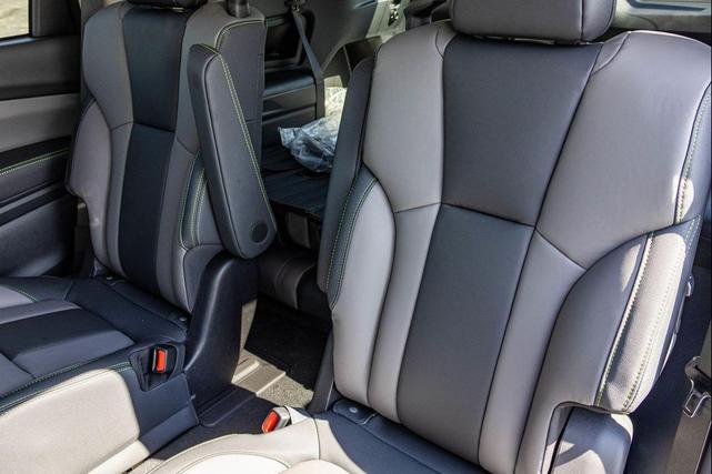Photo of 2025 Crystal White Pearl Subaru Ascent