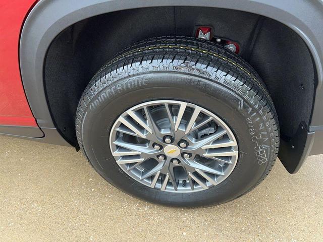 Photo of 2025 Radiant Red Chevrolet Traverse