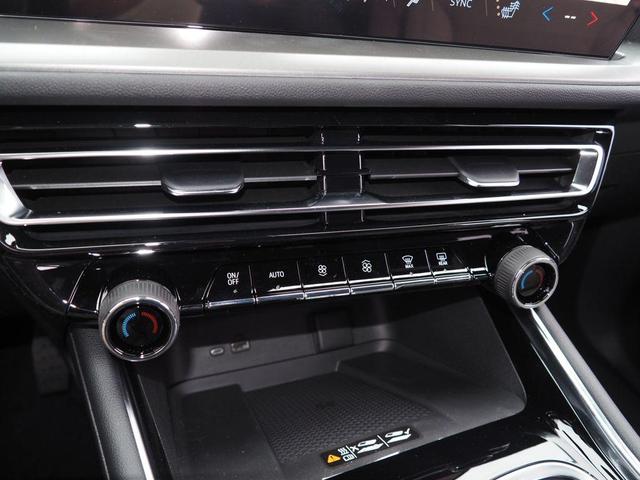 Photo of 2025 Radiant Red Chevrolet Traverse