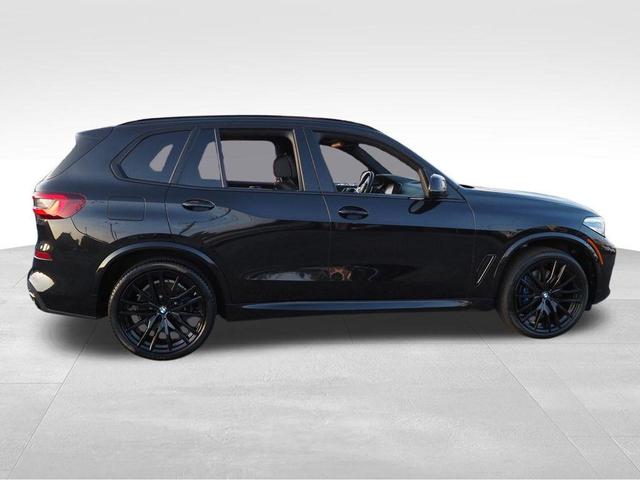 Photo of 2023 Black Sapphire Metallic BMW X5