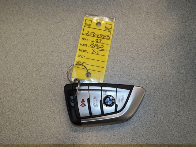 Photo of 2023 Black Sapphire Metallic BMW X5