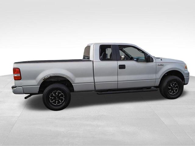 Photo of 2007 Silver Clearcoat Metallic Ford F-150